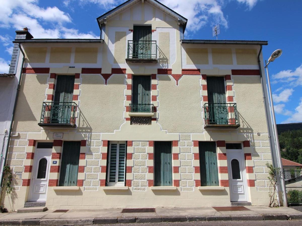 Appartement La Bourboule, 3 pièces, 6 personnes - FR-1-608-236 Esterno foto